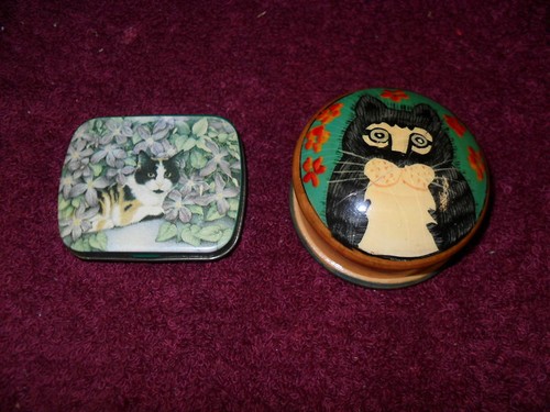 SET of TWO (2) Collectible "CAT" "PILLBOXES"