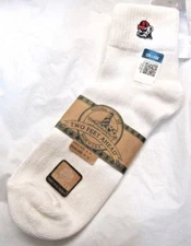 NCAA Georgia Bulldogs Logo White Adult Sports Socks Shoe Size 4-9 Two Feet Ahead