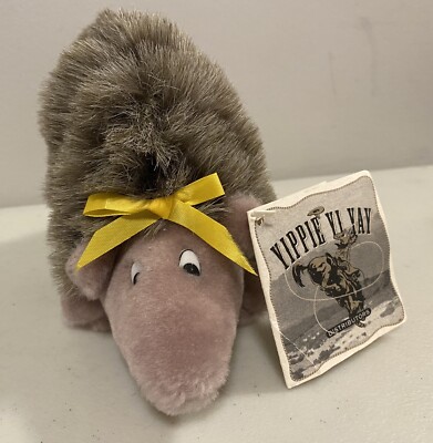 Plush Yippie Yi Yah Distributors The Texas Armadillo Yellow Ribbon Tag