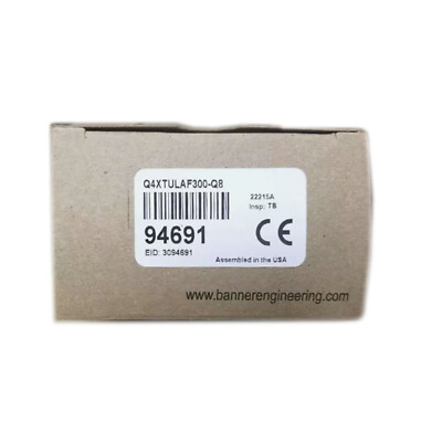 New BANNER Q4XTULAF300-Q8 laser ranging sensor with box