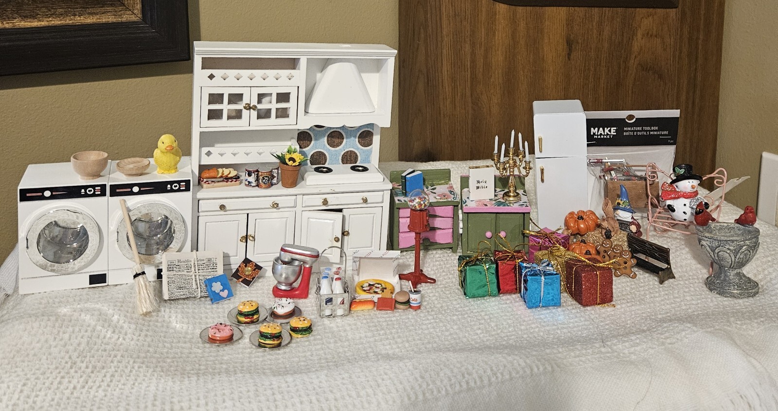 Miniature Dollhouse Furniture and Accessories Lot of 65+. Some New Some Used