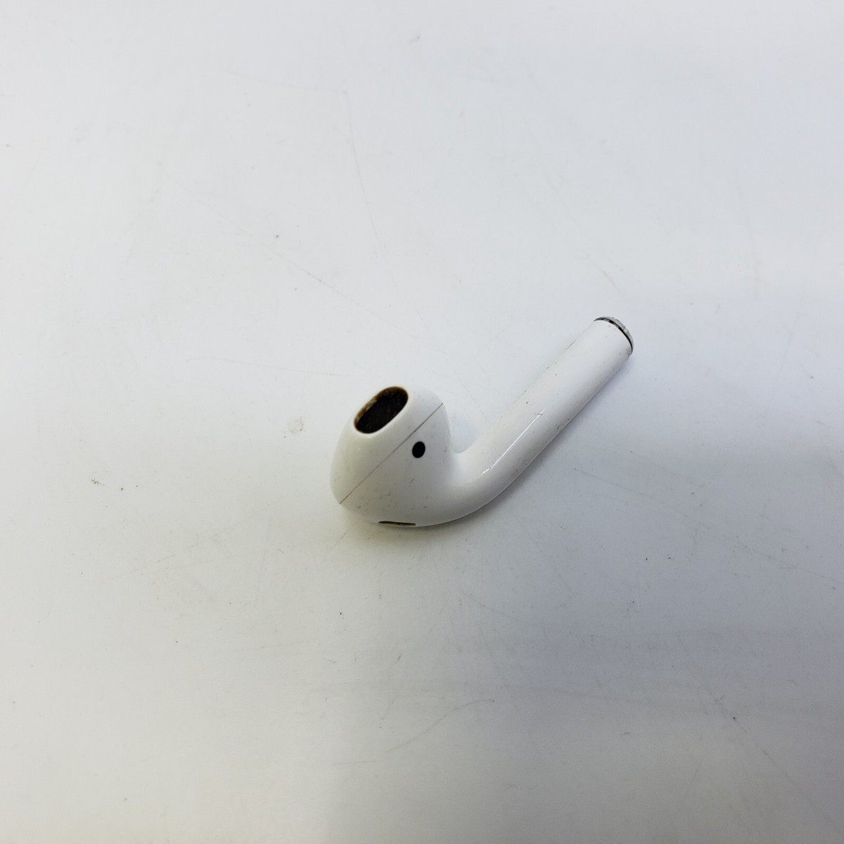 Original Apple AirPods 1st Gen - RIGHT Side ONLY A2032 NOT WORKING