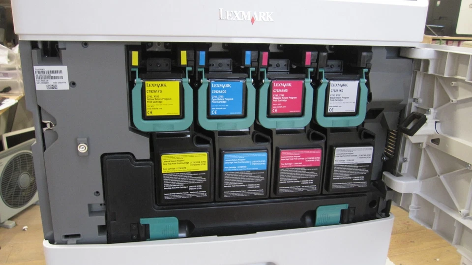 LEXMARK C792de COLOUR LASER PRINTER -  £290 + VAT - Image 2 of 4