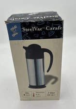 Service Ideas SSN70 SteelVac Creamer 0.7 L, Stainless with Black Base New