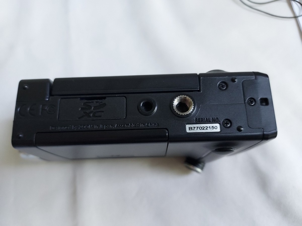 Zoom Q4N video/audio recorder designed for live music w/all