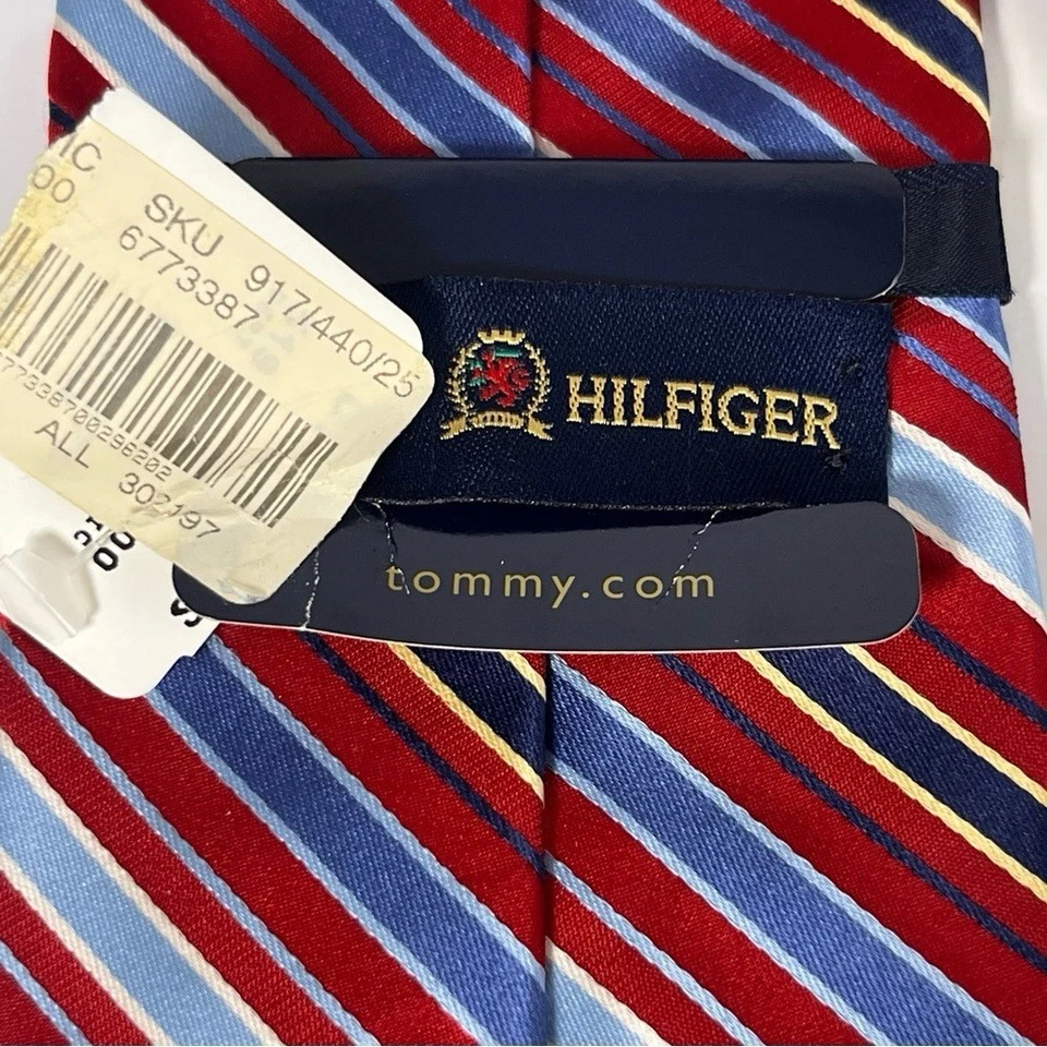 Corbata de seda Tommy Hilfiger a rayas y pata de gallo roja azul marino azul claro plateada nueva con etiquetas Foto 3 de 4