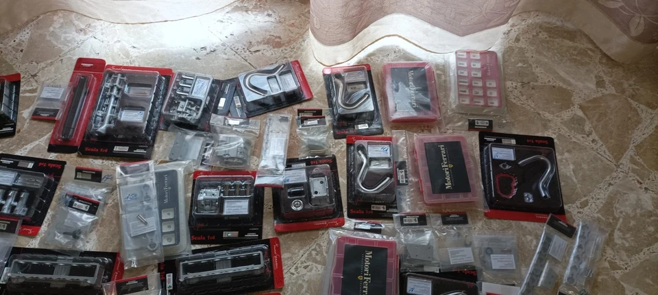 Ferrari Enzo De Agostini Motore Scala 1:4 - Immagine 3 di 4