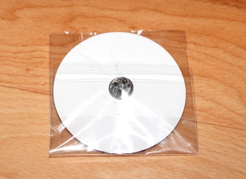 The Witcher Wootbox November 2019 Warriors Rare Pin / Badge Collectible - Image 2 of 4