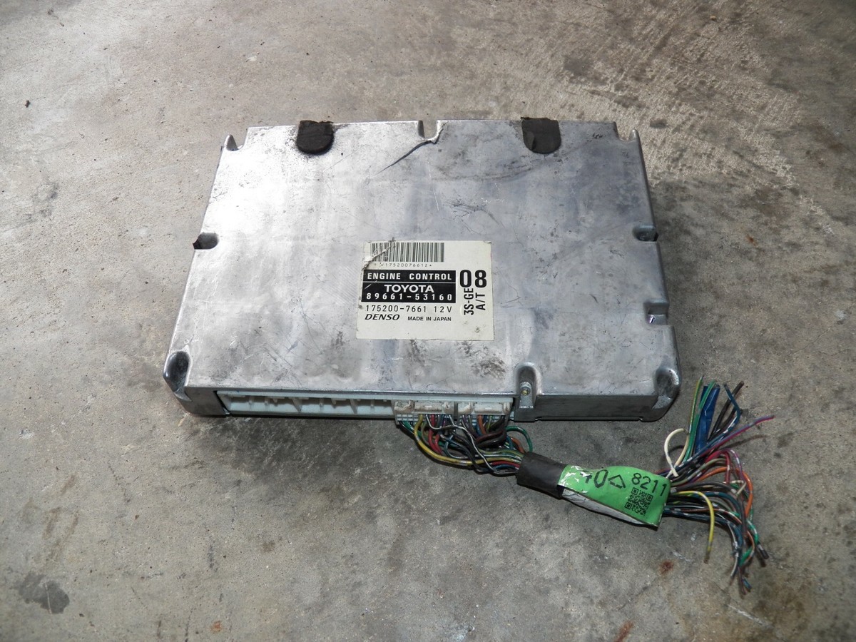 トヨタ　アルテッツァ SXE10 ECU エンジンコンピューター アルテッツァ GF-SXE10 ジャンク!! エンジンコンピューター/ECU