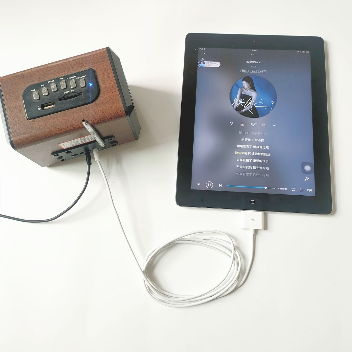 For iPod Dock Connector to 3.5mm Stereo Input Adapter Plug