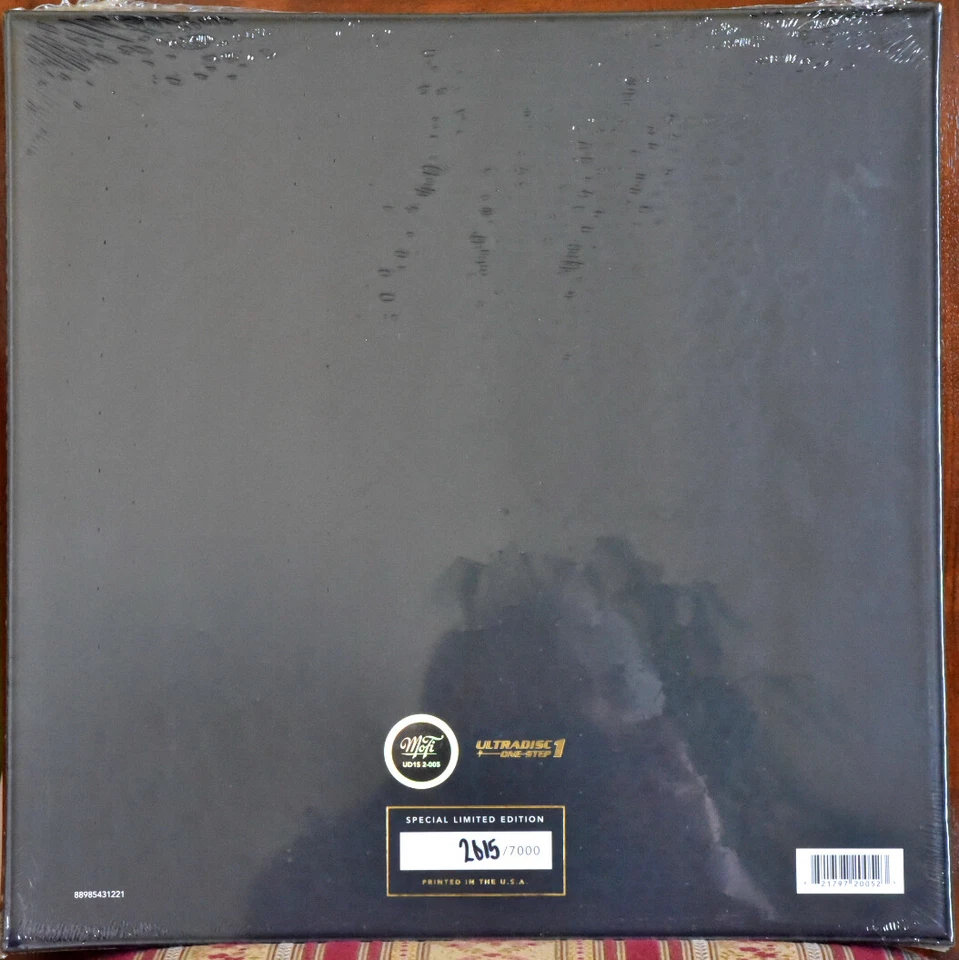 MOBILE FIDELITY ONE STEP Stevie Ray VAUGHAN "Texas Flood" BOX SET No. #2615 SS - Image 2 of 2