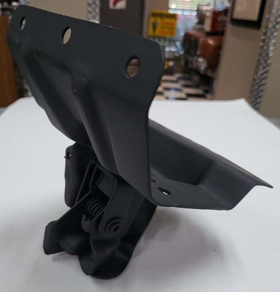 Chevrolet Impala Belair Caprice 1970 70 bonito conjunto original de pestillo de capó Foto 3 de 4