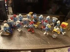 Lot Of 18 SMURF Peyo Figures Toys McDonald's Collectible PVC 2011