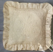 Vtg Rare M.H. Yarns Inc. Butterfly Flower Candlewick Pillow 1983 Kit