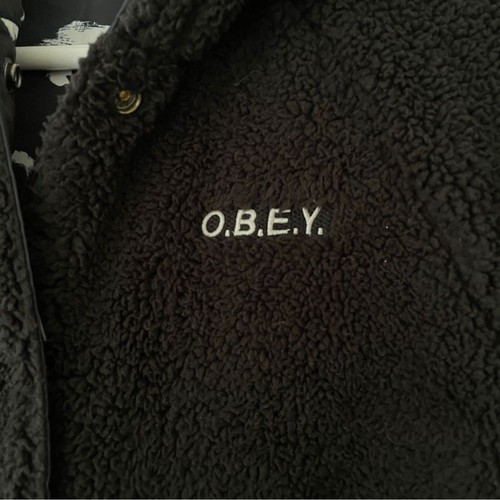 OBEY Reversible Sherpa Jacket - Picture 6 of 6