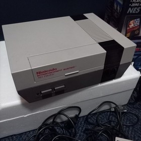 Nintendo NES, Boxed Super Mario Bros Game Pack version Great for a Collector