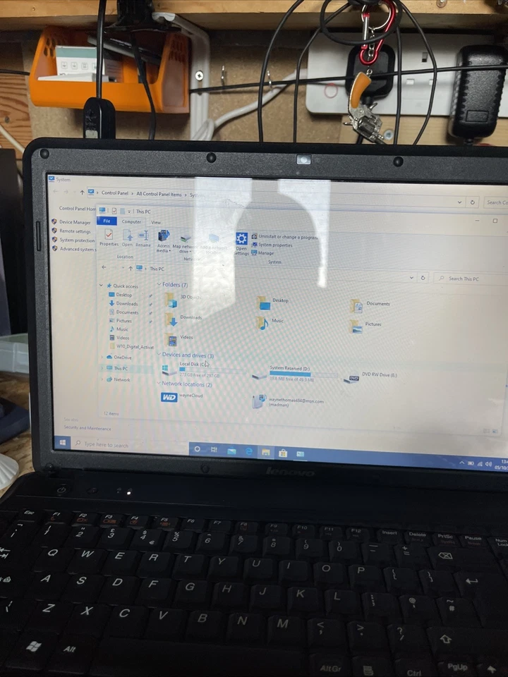 Lenovo G550 15.6 inch Laptop Core 2 Duo 4GB RAM 300GB - Image 2 of 4