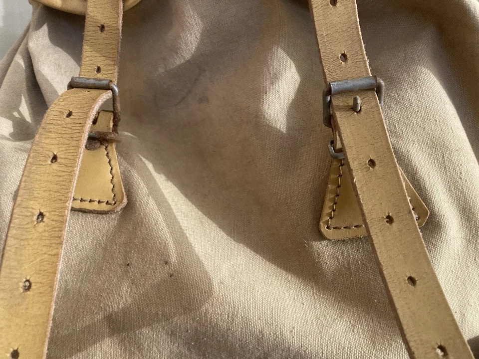 Ancien sac à dos LAFUMA  de randonnée Vintage 1950 60 ? Alpinisme Chasseur Alpin - Photo 2/4