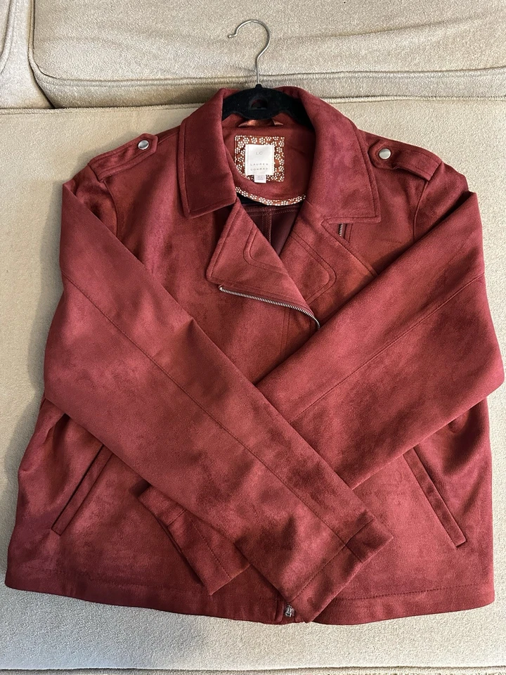 Jaqueta Lauren Conrad Borgonha Marrom Estilo Moto Extra Grande - Imagem 3 de 4