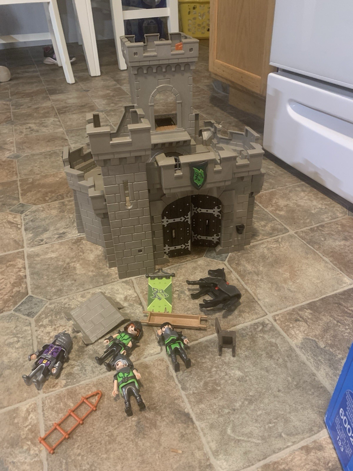 Picture 2 of 7