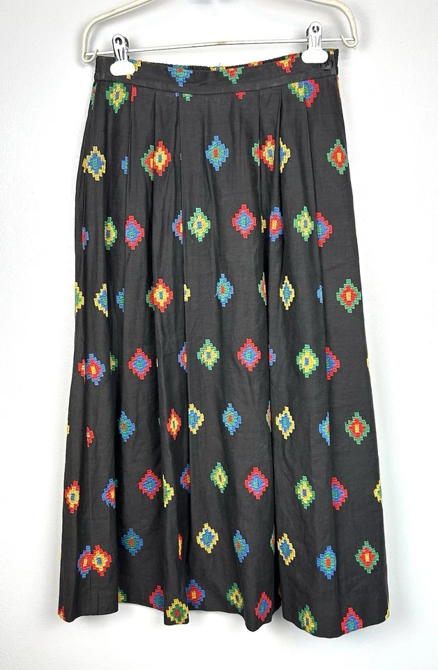Saia bordada colorida vintage Doncaster tamanho 8 plissada linha A preta boho midi - Imagem 2 de 4