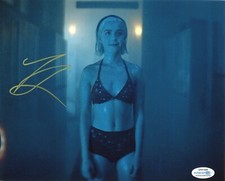 Kiernan Shipka CAOS Sexy Autographed Signed 8x10 Photo ACOA