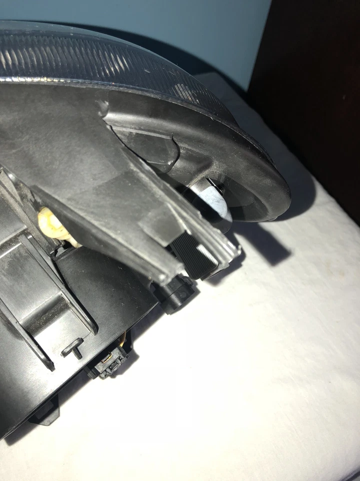 Faro derecho pasajero Mercedes Benz ML320 ML500 ML350 HELLA 1998-2005 Foto 4 de 4