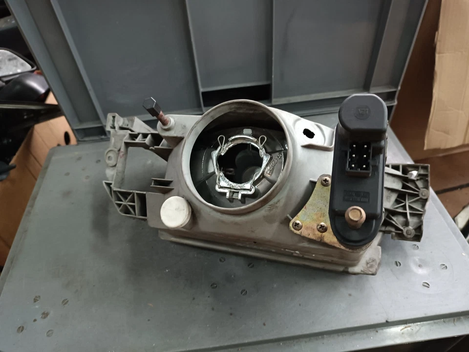 Original Renault 21 Frontscheinwerfer Scheinwerfer rechts - Bild 3 von 4