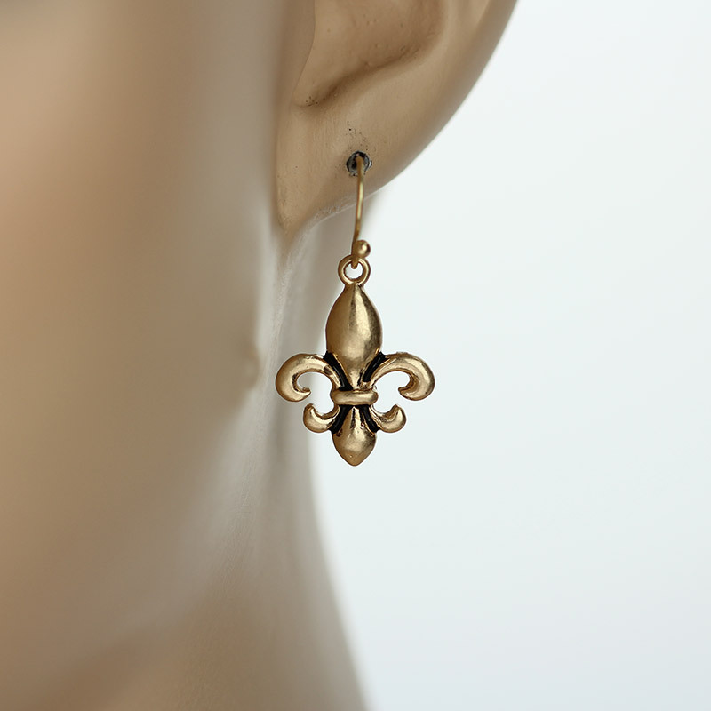 NEW! FLEUR DE LIS /NEW ORLEANS/SAINTS EARRINGS- GOLD