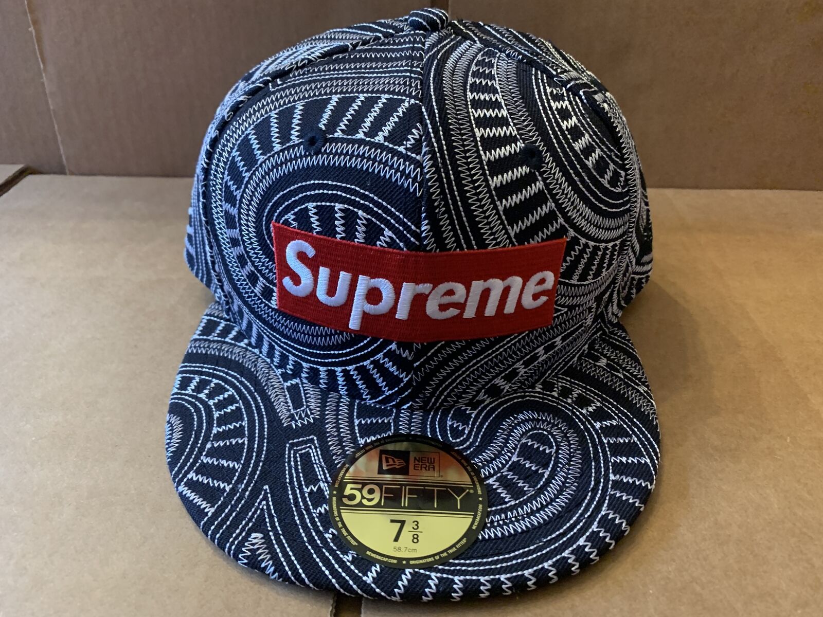 7-1/4 Supreme World Famous Box Logo-Navy