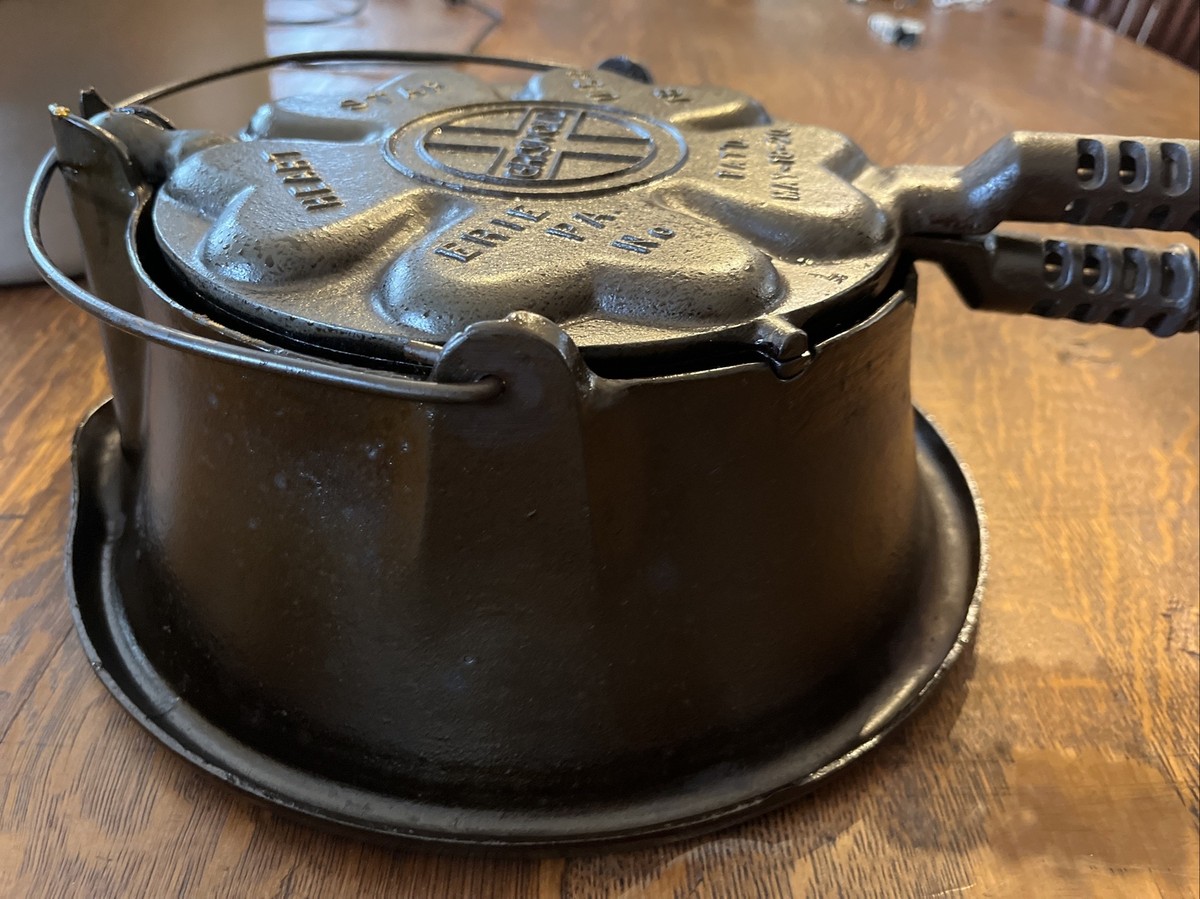 Vintage Griswold #18 Heart Star Cast Iron Waffle Iron Tall