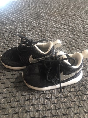 nike roshe run infant
