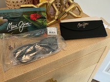 New Maui Jim Alika MJ837 BLACK  GOLD Polarized Plus 2 Sunglasses