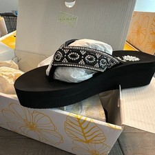 Yellow Box Womens Skylar Classic Wedge Size 6.5