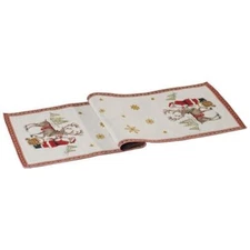 Villeroy & Boch CHRISTMAS TOY'S DELIGHT Santa Feeding Reindeer Runner #29