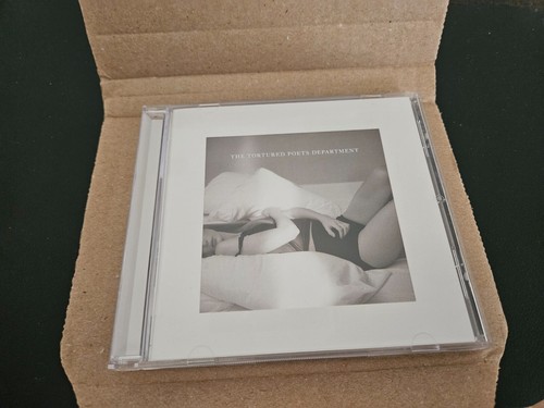Taylor Swift Signed Tortured Poets Department TTPD CD RARE Signature Auto - Picture 31 of 72