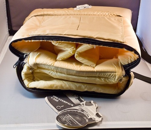 Rare Ultimate Experience Shutterpack Camera and Skiing Backpack. New with tags. - Picture 2 of 3