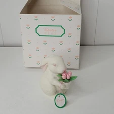 DEPT 56 Annual Snowbunnies Easter Figurine 2003 BUNNY w/ FLOWERS #24442 w / Box