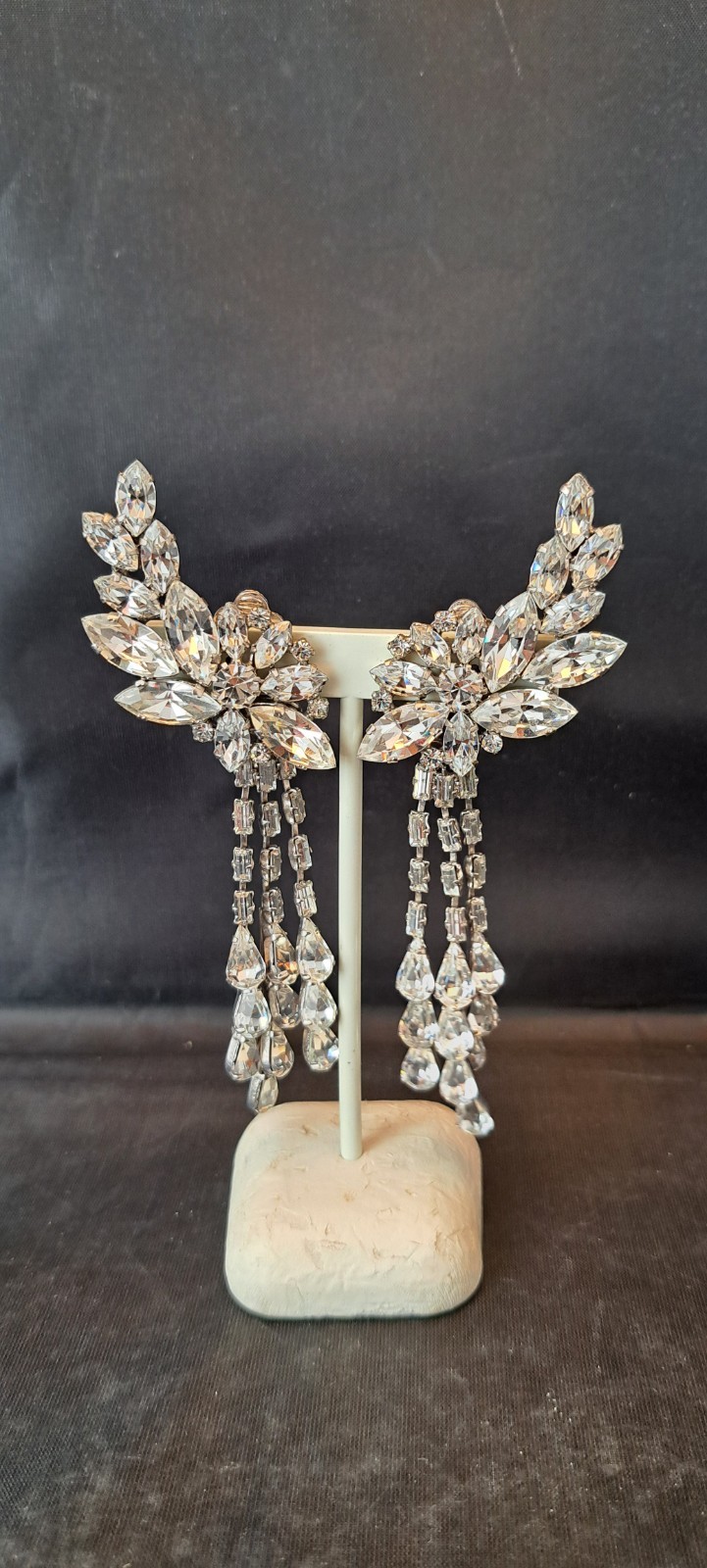 AMAZING Adjustable Dangle Clear Crystal Rhineston… - image 1