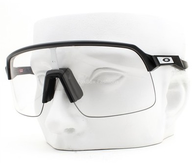 Oakley Sutro Lite Sunglasses OO9463-4539 Black Photochromic Clear Black w/case