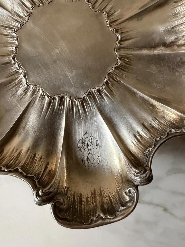 Coupe ancienne en argent massif Poinçon Minerve  Orfèvre Henri Soufflot ? 390 G. - Photo 3/4