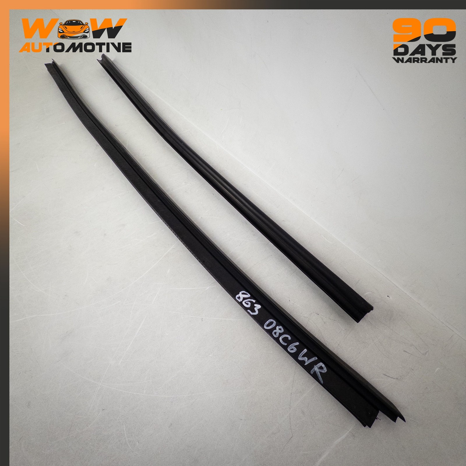 05-13 CHEVROLET CORVETTE C6 FRONT RIGHT DOOR BELT MOULDING WEATHER STRIPPING OEM