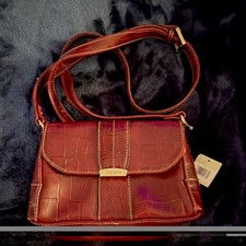 Vintage Classic Crocodile Embossed Red Brown with Gold Accents Shoulder Bag