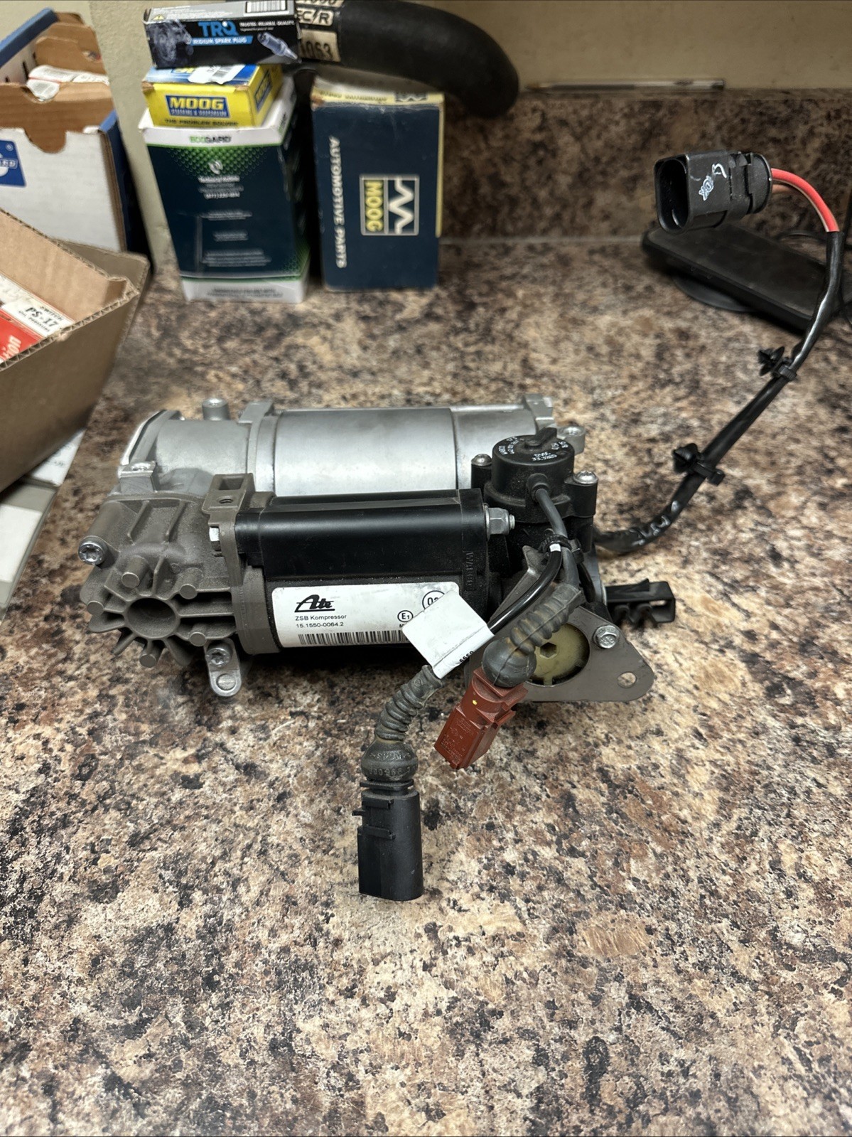 Bentley/WABCO 3D0616005P Air Suspension Compressor Pump 03-18 CONTINENTAL Etc