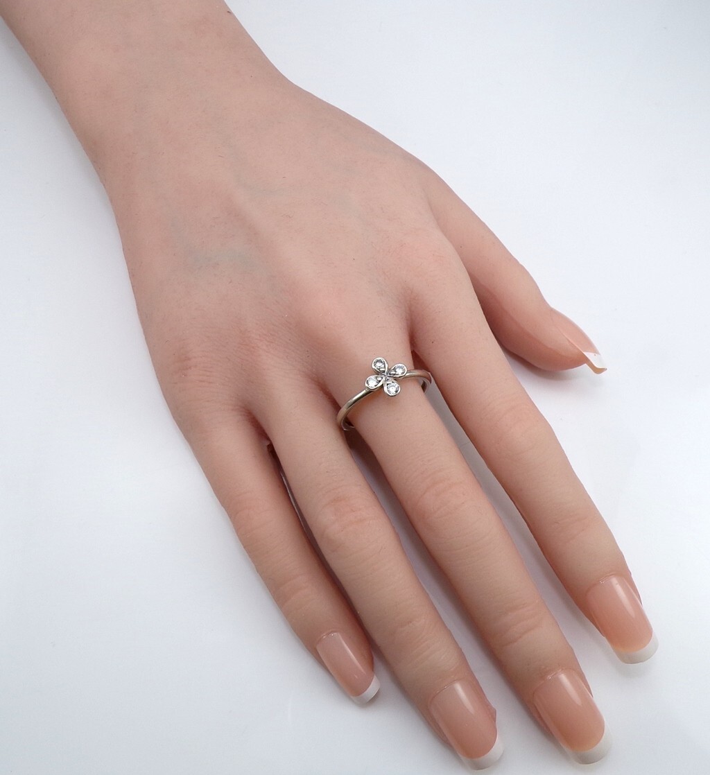 PANDORA 197967CZ Sterling Silver Four-Petal Flower Ring Size PANDORA 197967CZ Sterling Silver Four-Petal Flower Ring Size