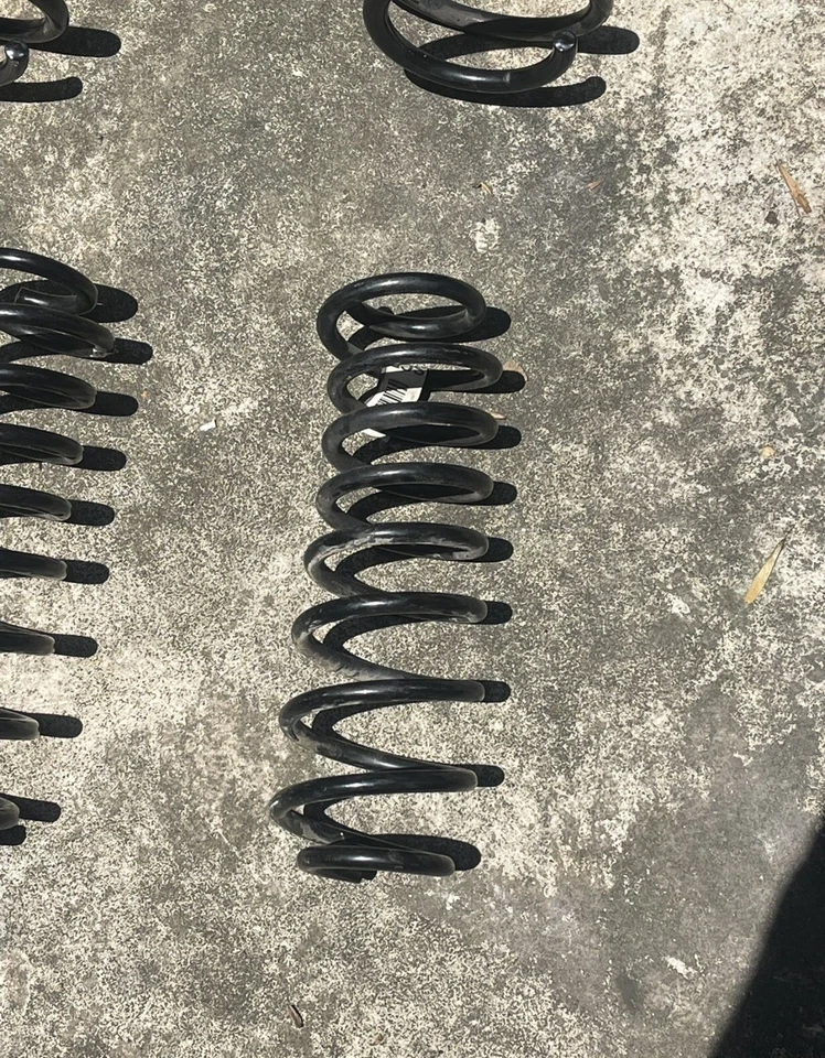 2012-2014 福特野马 GT 原始设备制造商线圈弹簧 — 第 3/4 张图片