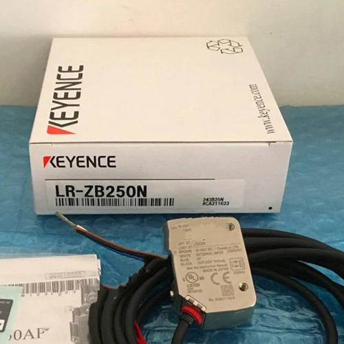 One New Keyence LR-ZB250N Laser Sensor LRZB250N Expedited Shipping - Picture 1 of 4