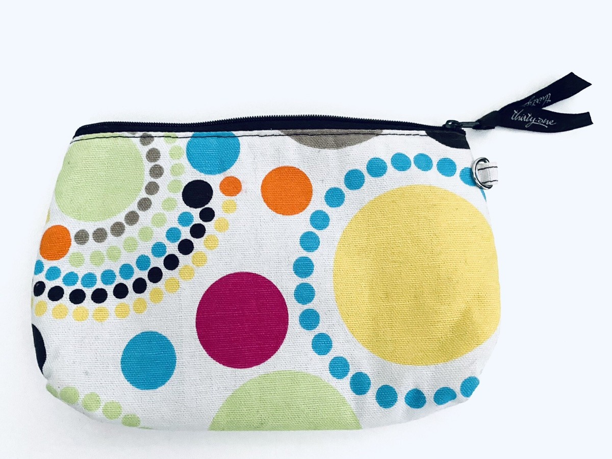 【AWAY】The Circle Zip Pouch The Circle Zip Pouch in Petal | Away: Built for modern travel
