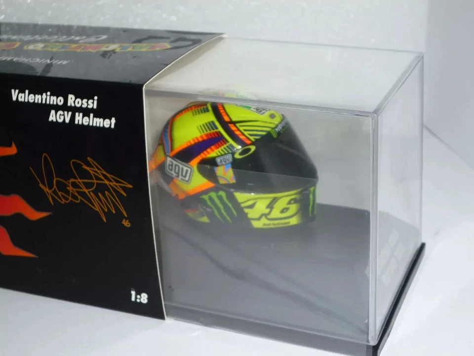 MINICHAMPS 1:8 MODELLINO CASCO HELMET VALENTINO ROSSI YAMAHA MOTOGP 2015 DIECAST - Immagine 3 di 4