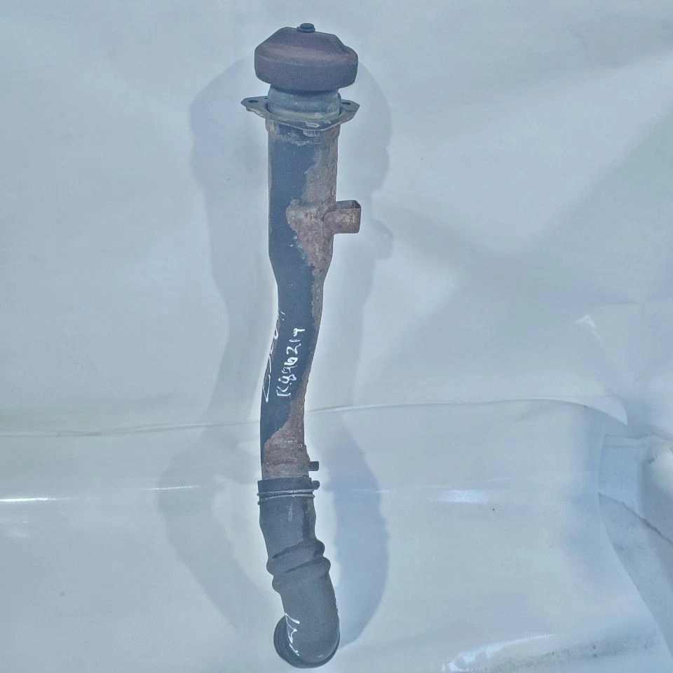 1991 年 1996 年三菱 3000GT DOHC 手动原始设备制造商燃料填充颈 — 第 4/4 张图片